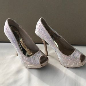 Jennifer López pumps